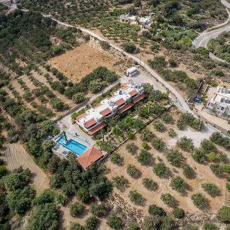 Athina Villas Istron Esterno foto