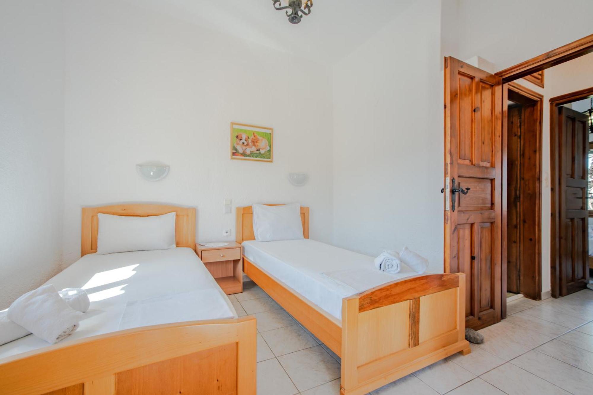 Athina Villas Istron Esterno foto