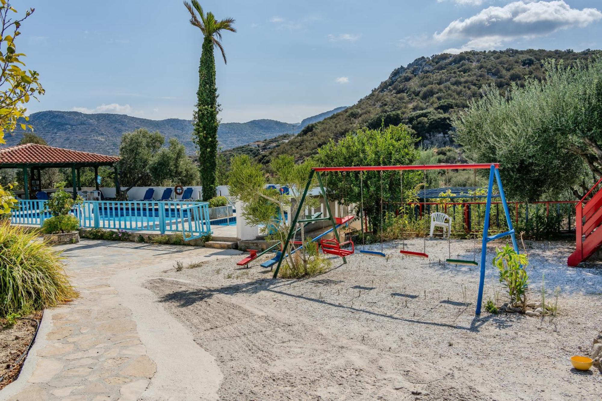 Athina Villas Istron Esterno foto