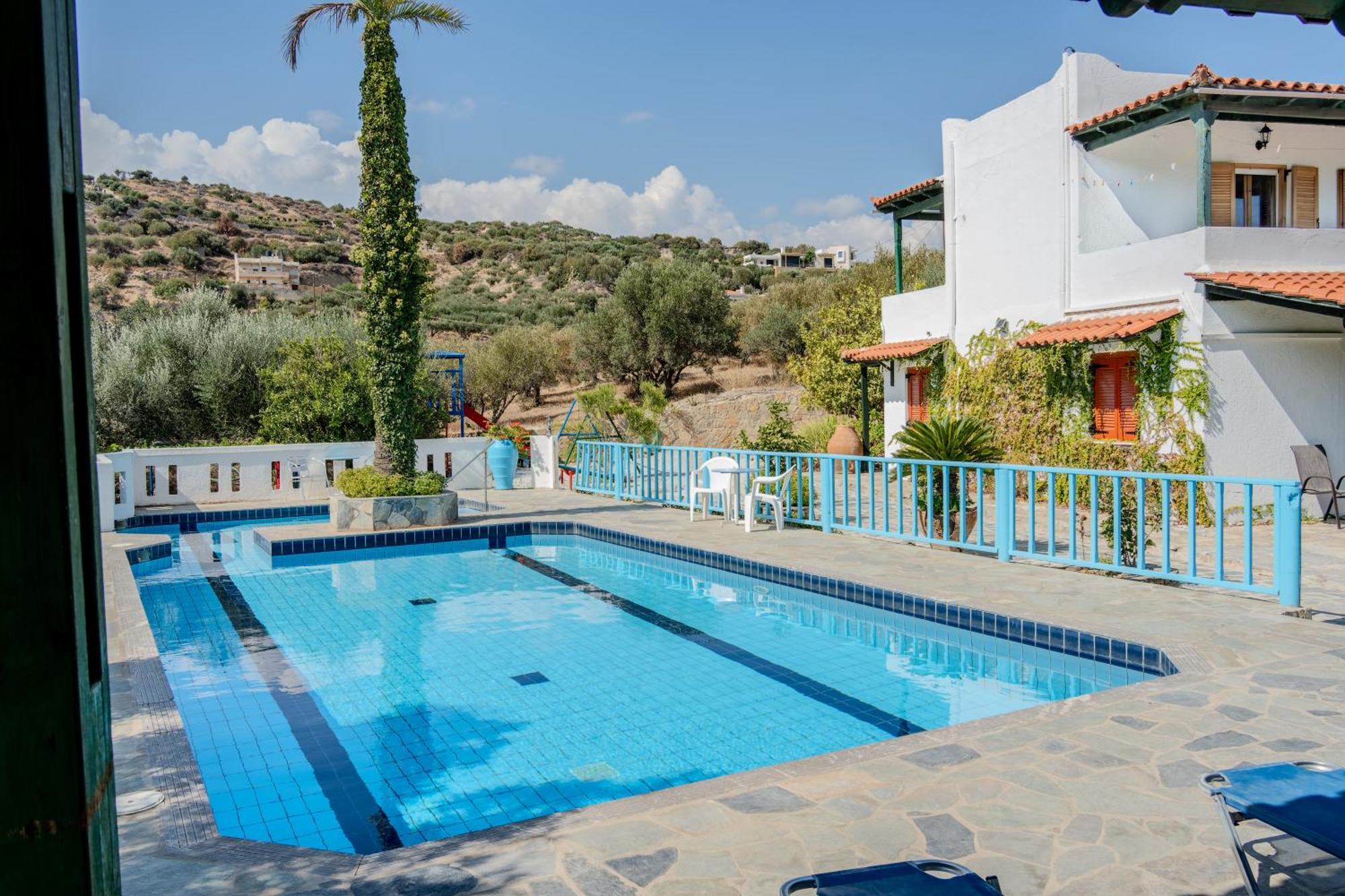 Athina Villas Istron Esterno foto