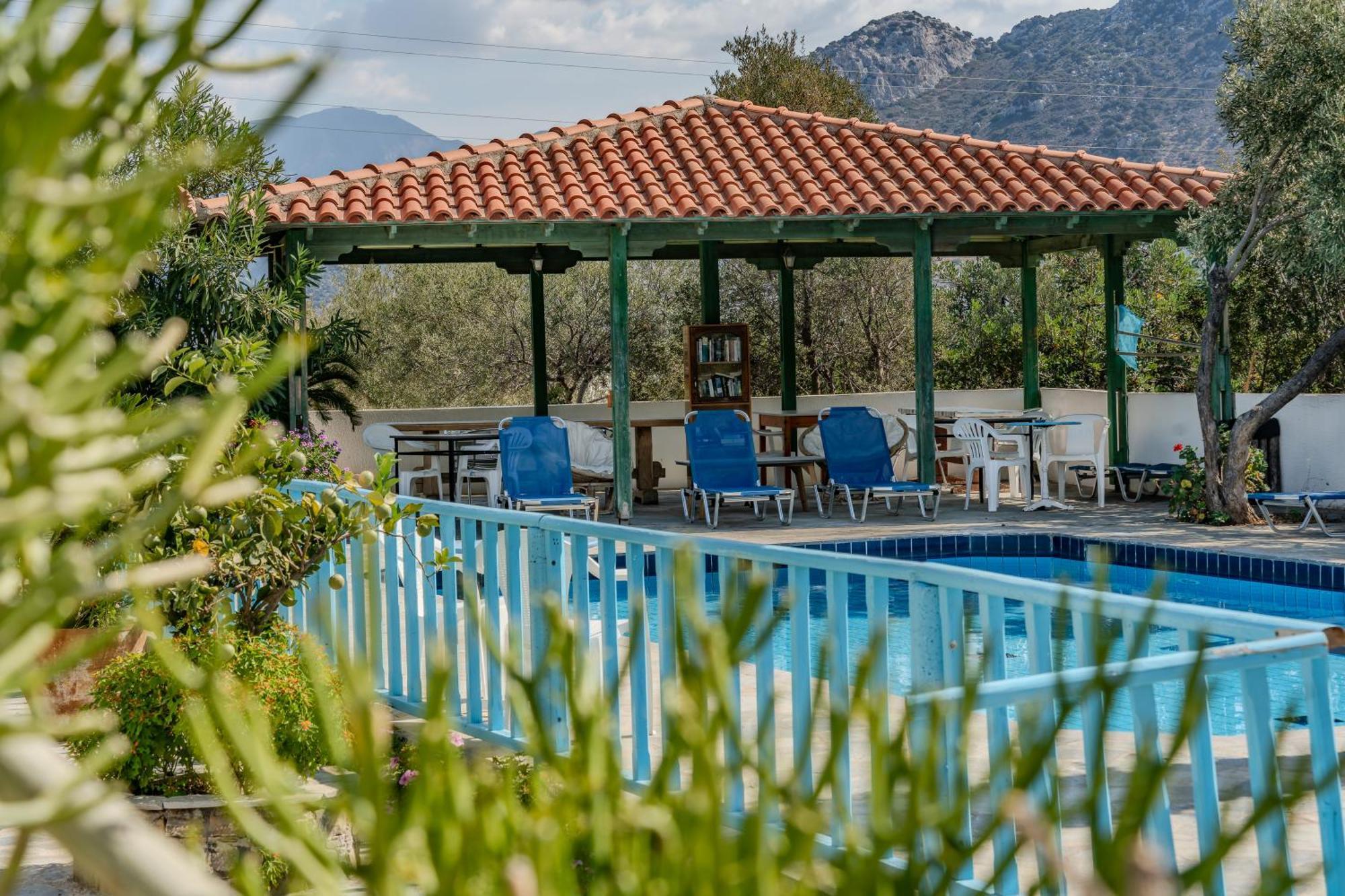 Athina Villas Istron Esterno foto