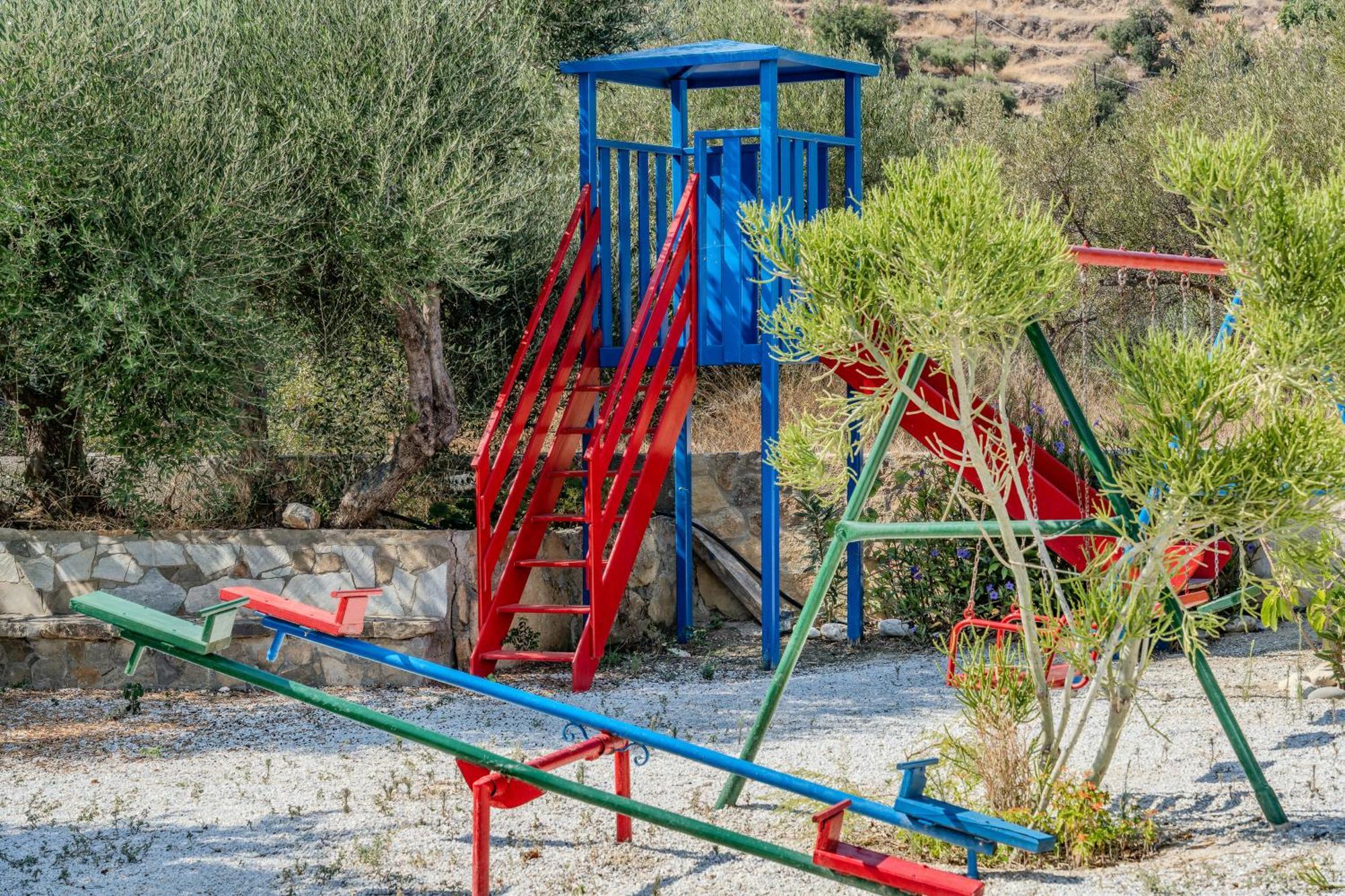 Athina Villas Istron Esterno foto