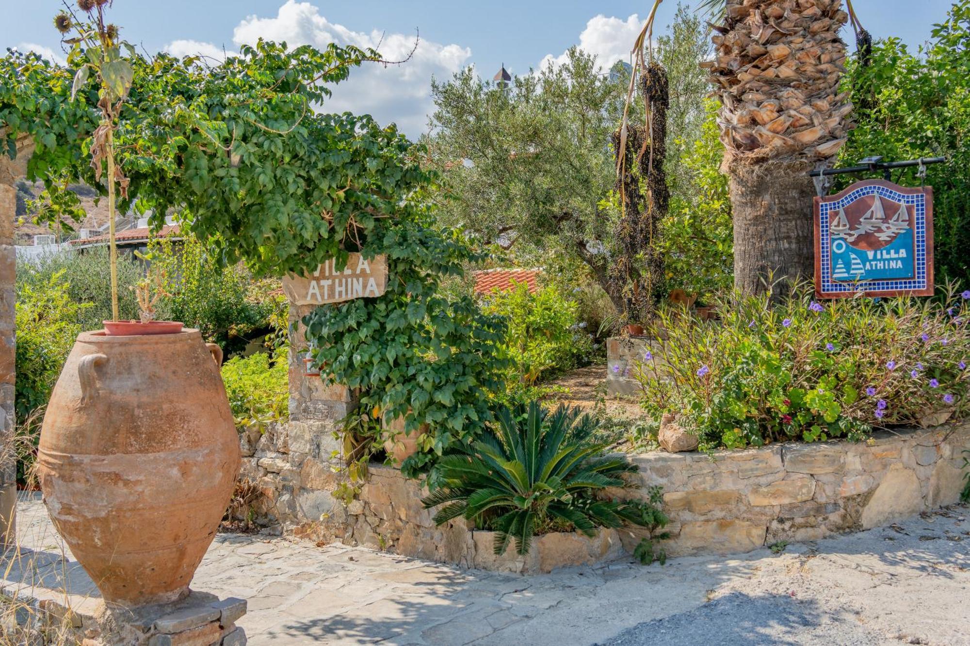 Athina Villas Istron Esterno foto