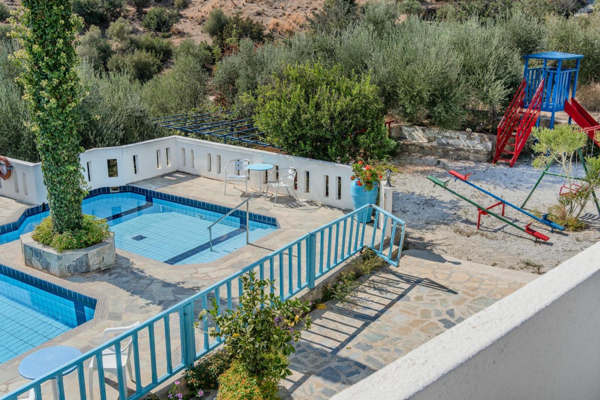 Athina Villas Istron Esterno foto