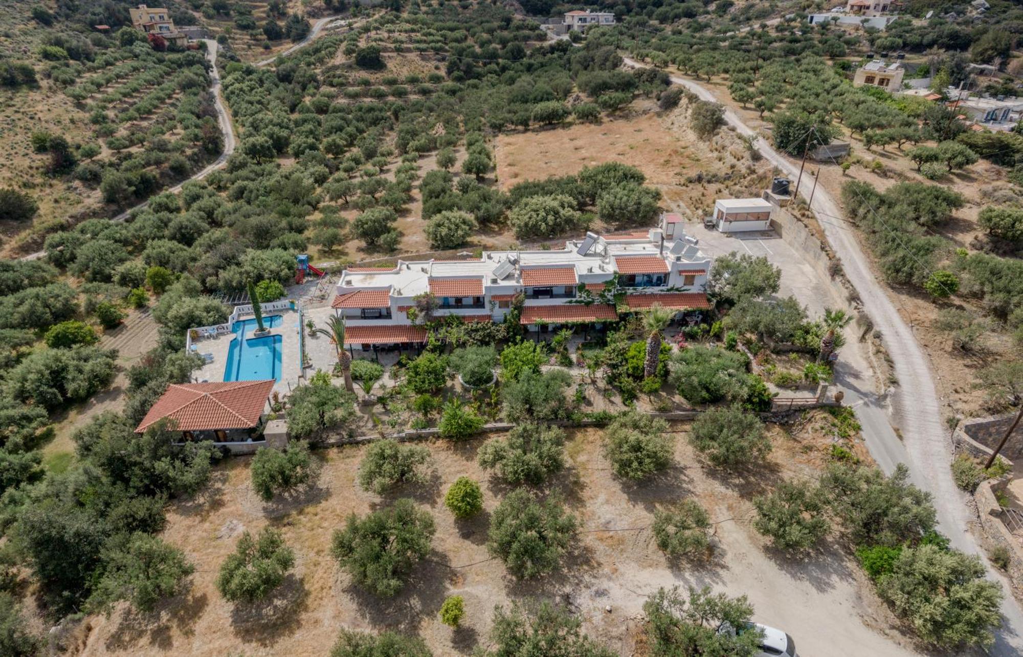 Athina Villas Istron Esterno foto